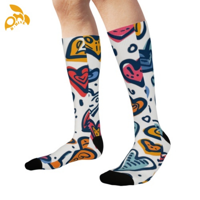 Free delivery.TOP fashion designer customizes lightweight high-quality full-width printed white and black socks of 44 centimeters