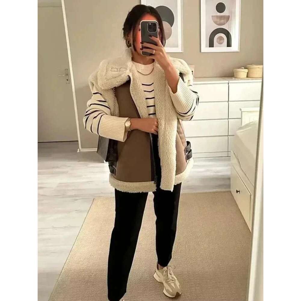 Coats Women ZBZA Women's Faux Fur Short Lapel Zipper Double Pocket Metal Button Strap Thickened Jacket Winter New Chic Warm Vest Designer