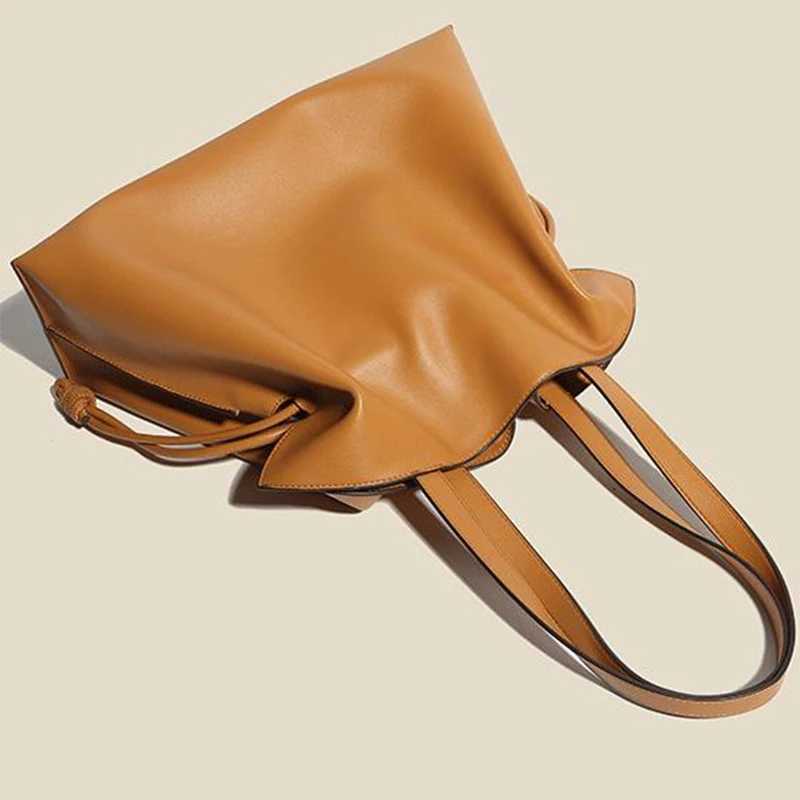 Luxury Leather Lucky Bags women Cowhide Crossbody Shoulder Baglarge Capacity Pleated Design Bucket Style Tote Underarm Handbag W250522