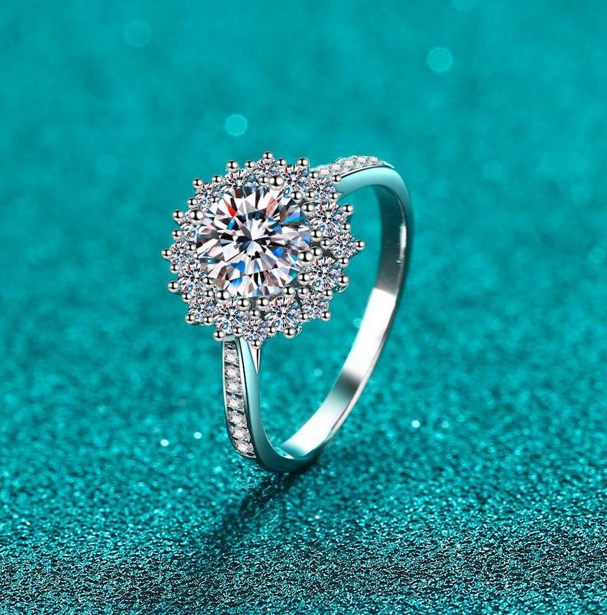 Elegant S925 Sterling Silver Moissanite Ring with Floral Sunflower Design - High-End, Hypoallergenic Jewelry for Women
