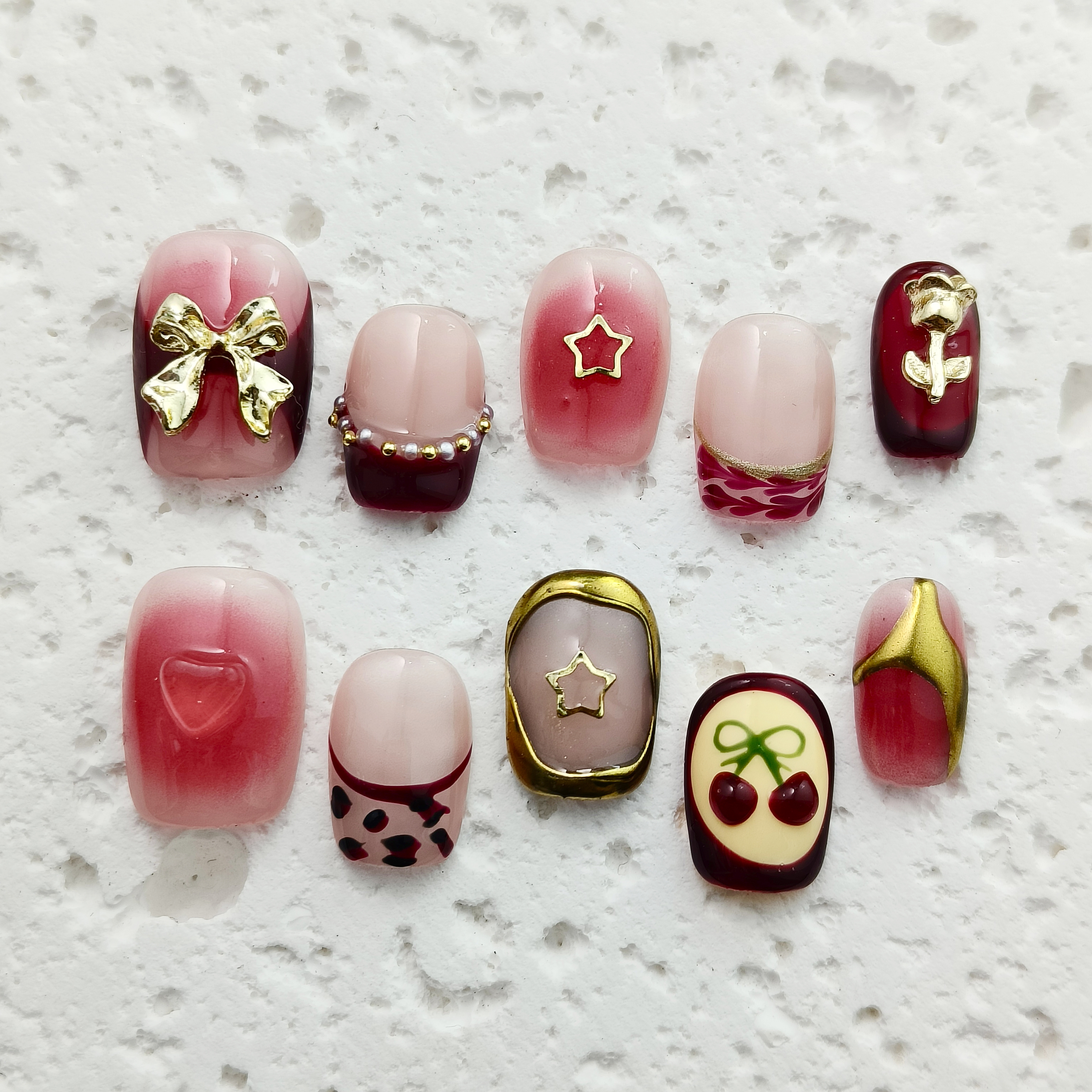 10pcs 3D Rose Hand drawn Handmade Press-on nails Short Coffin Nails Bundle Sweet Cherry Love Bow Gorgeous Finished nail stickers Free storage box jell