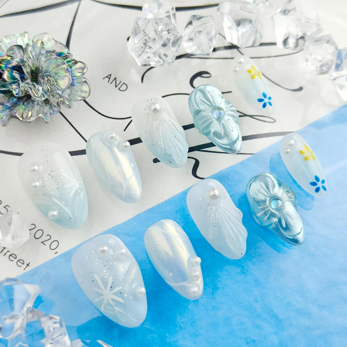 10pcs 3D Hand drawn Flowers Handmade Press-on nails Short Almond Nails Bundle Pearl Elegant Finished nail stickers Free storage box jelly glue nail fi