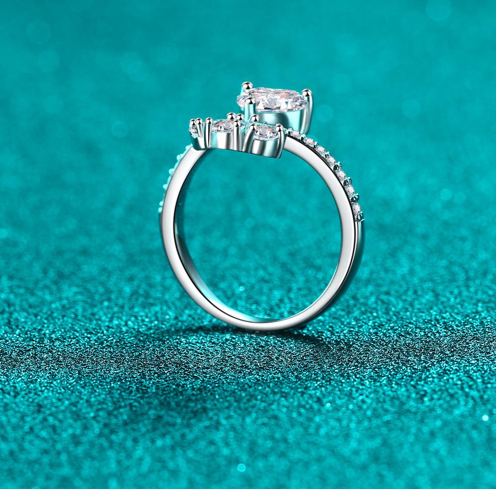 Elegant 925 Sterling Silver Moissanite Heart-Shaped Ring - Ideal Gift for Engagement, Anniversary, and Special Occasions