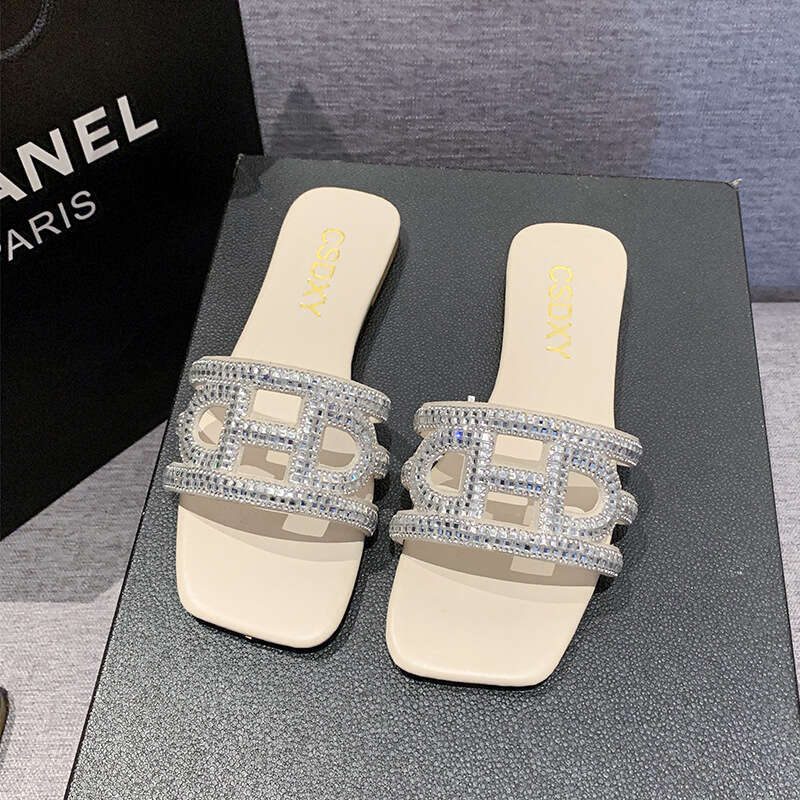 Flat Sandals For Women In Summer Designer Sandals For Outdoor Wear 2025 New Indoor Flat Sandals Cross Beach Straight Sandals For Women