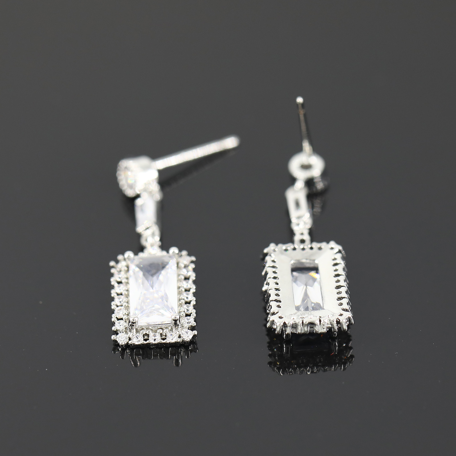 Cushion Princess Cut Bridal Earrings Simple Bride Drop Post Clear Cubic Zirconia Dangle Stud For Wedding Prom Anniversary Full of high-end feeling