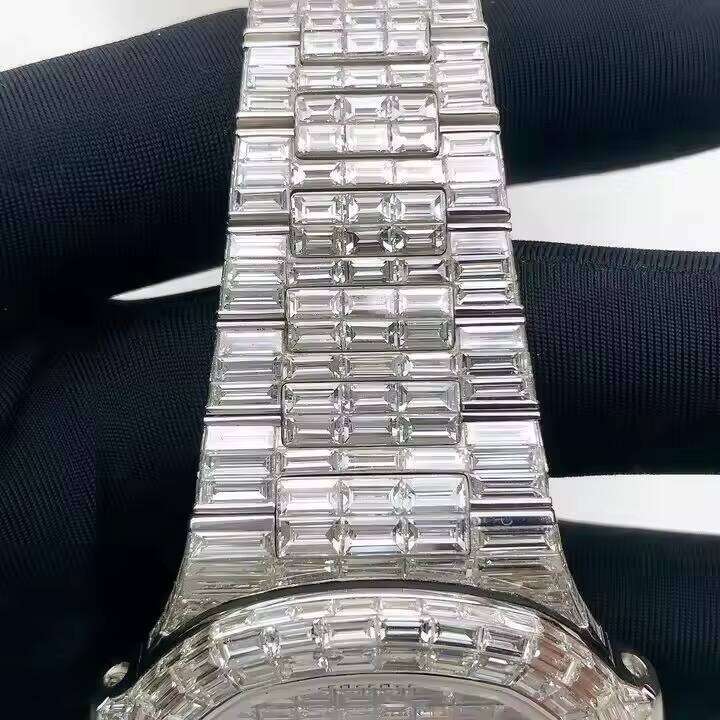 Fully chilled gold-plated baguette cut CVD laboratory men's watch, luxurious hip-hop style birthday gift wristwatch