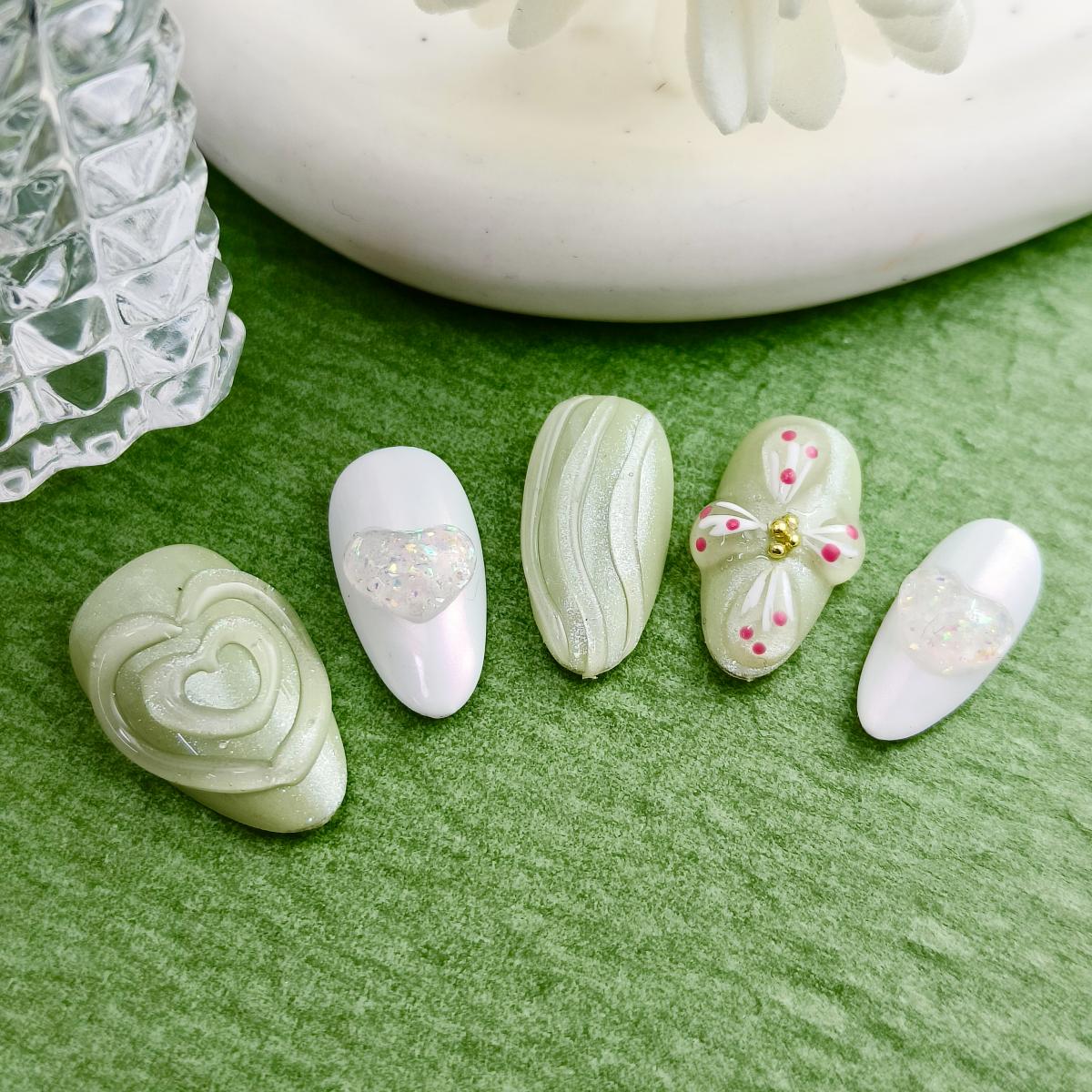 10pcs 3D Hand drawn Flowers Handmade Press-on nails Short Almond Nails Bundle 3D Love Green Spring Summer Finished nail stickers Free storage box jell