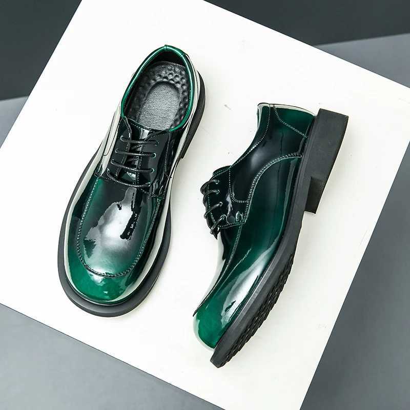 Mens Casual Leather Shoes Fi British Trend Designer Derby Shoes Business Dress Shoes for Male Patent Leather Wedding ShoesXJ250522