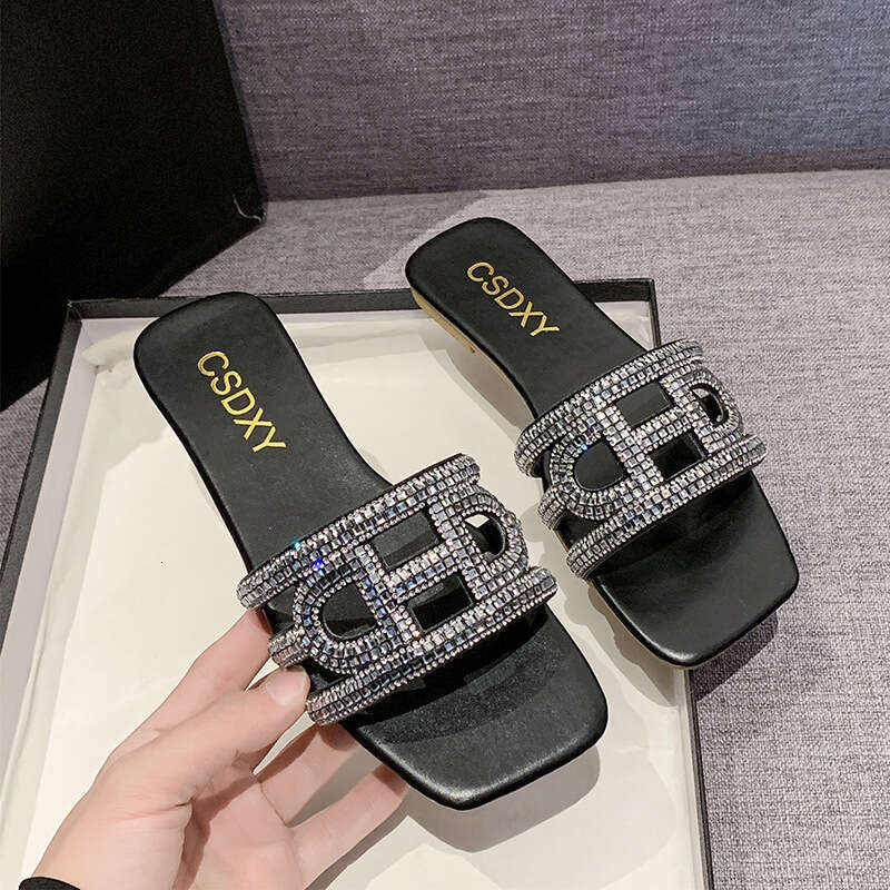 Flat Sandals For Women In Summer Designer Sandals For Outdoor Wear 2025 New Indoor Flat Sandals Cross Beach Straight Sandals For Women