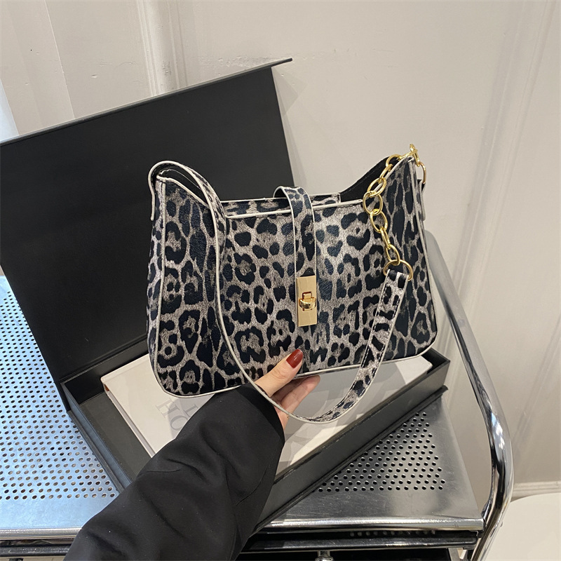 Free Delivery Designer Bag End Niche Leopard Print For Women 2025 New Popular Versatile Single Shoulder Underarm Spicy Girl Style Small Hand Luxury Ba