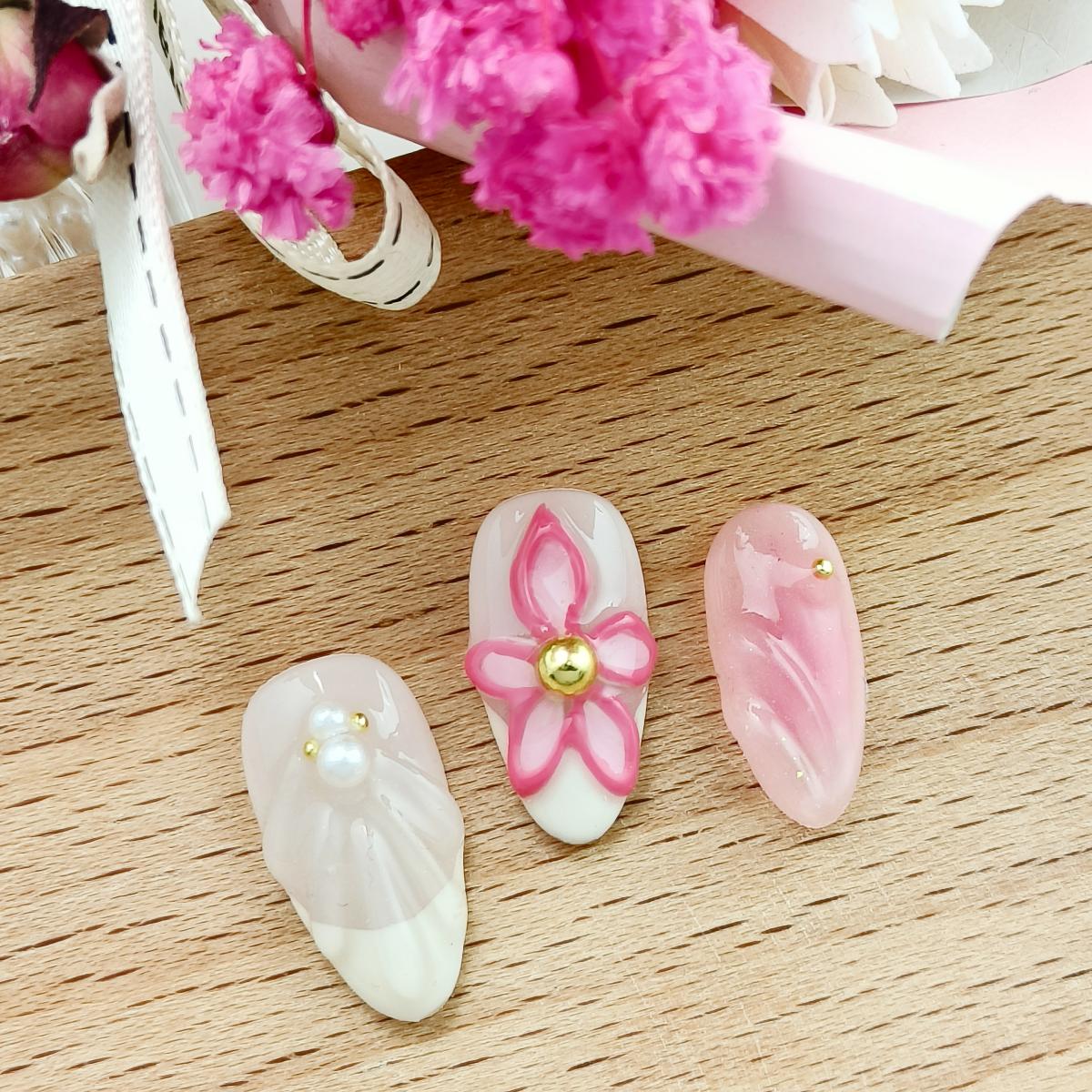10pcs 3D Hand drawn Flowers Handmade Press-on nails Short Almond Nails Bundle Pink Sweet Pearl Elegant Finished nail stickers Free storage box jelly g