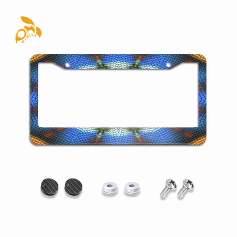 The circular hole carbon fiber license plate holder is made of high-end exquisite materials, which are easy to install, simple and beautiful classic