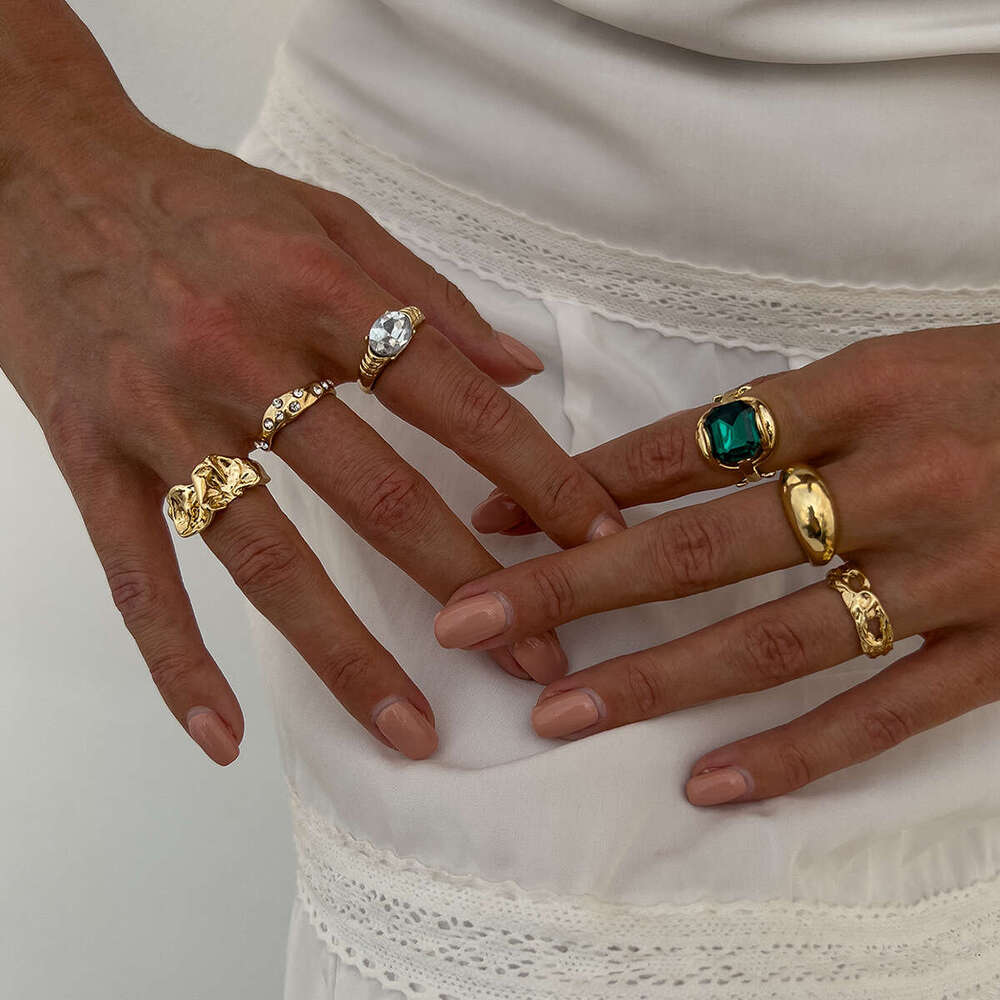 European and American Fashion Hollow Dia Inlaid Irregular Rings Retro Alloy Pleated Set