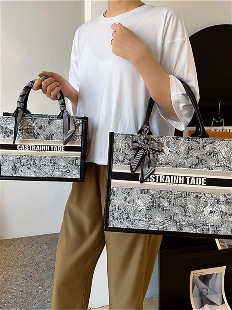 Shoulder Bags designer bag Shoulder Bag Luxury Bag Crossbody Purse Designer 2025 Fashion commute Printed Silk scarf handbag high-capacity underarm bag