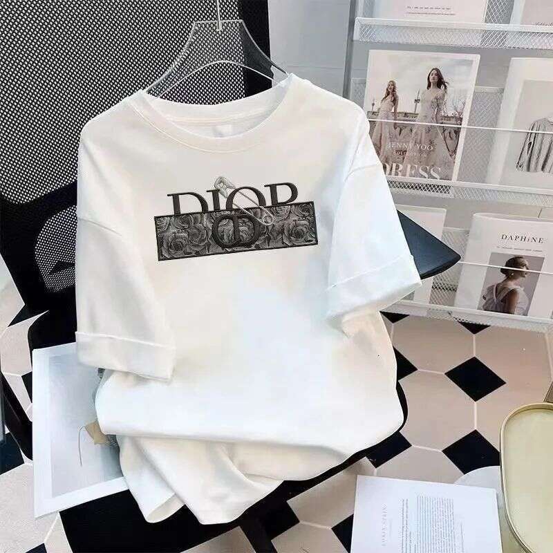 Summer new trendy short sleeved T-shirt for male and female students, Korean version, niche internet celebrity, handsome top