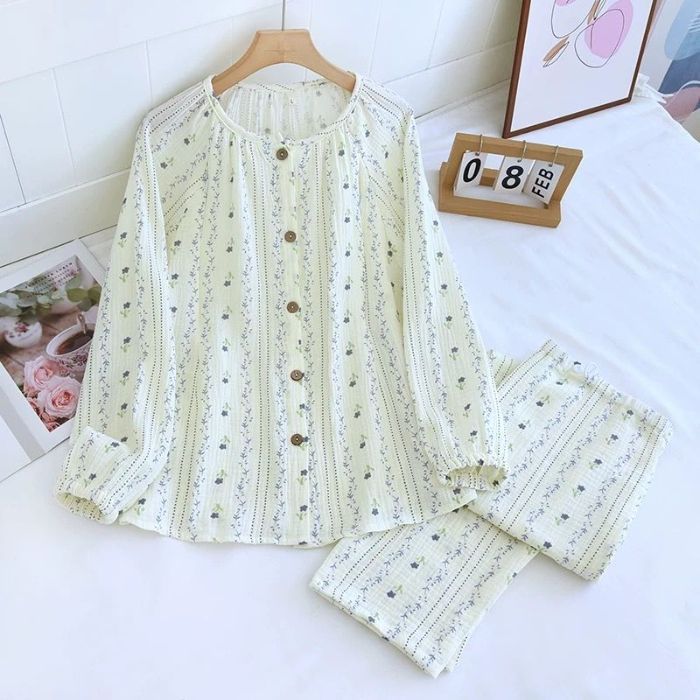 X179-New spring and summer women's cotton yarn Japanese pajamas double-layer gauze breathable casual home clothes suit nine points