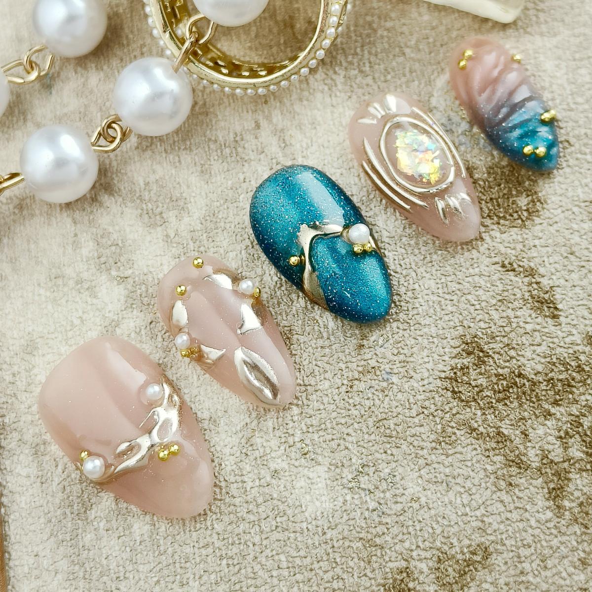 10pcs 3D Hand drawn Handmade Press-on nail Short Almond Nails Bundle 3D Rose Pearl Sweet Elegant Finished nail stickers Free storage box jelly glue na