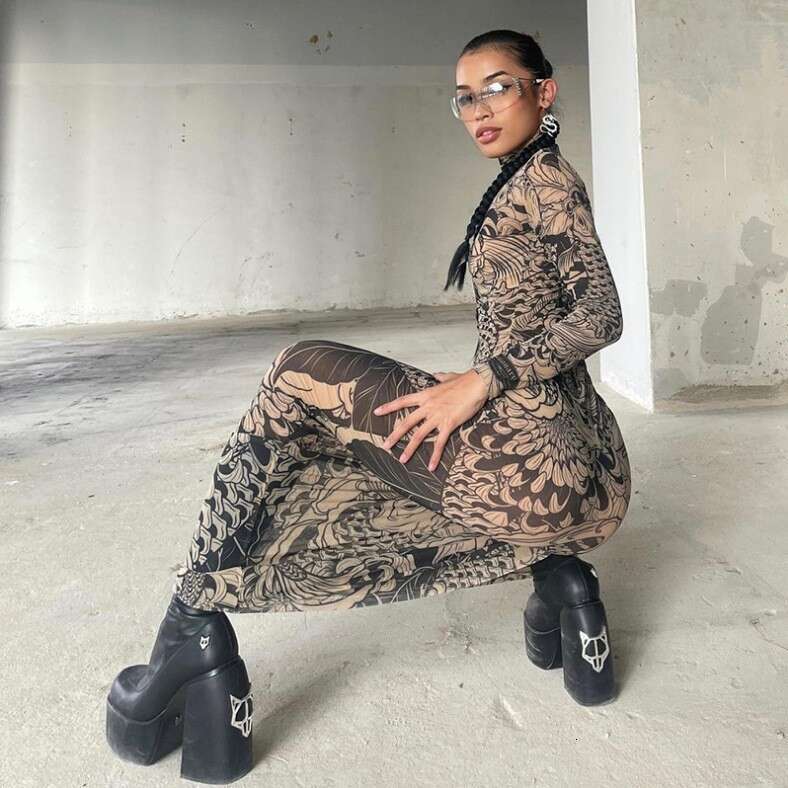 Halter Whit Maxi Dresses Slimming Slimming Printed Dress For Women Fashionable And Personalized Perspective High Neck Mesh Long Skirt Prom Sexy Dress