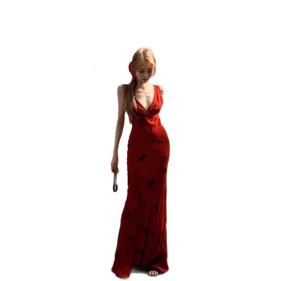 Halter Whit Maxi Dresses Temperament Red Camisole Dress For Women In Summer V Neck Printed Dress Slim Fit Waist Wrap Buttocks Fish Tail Long Skirt Pro