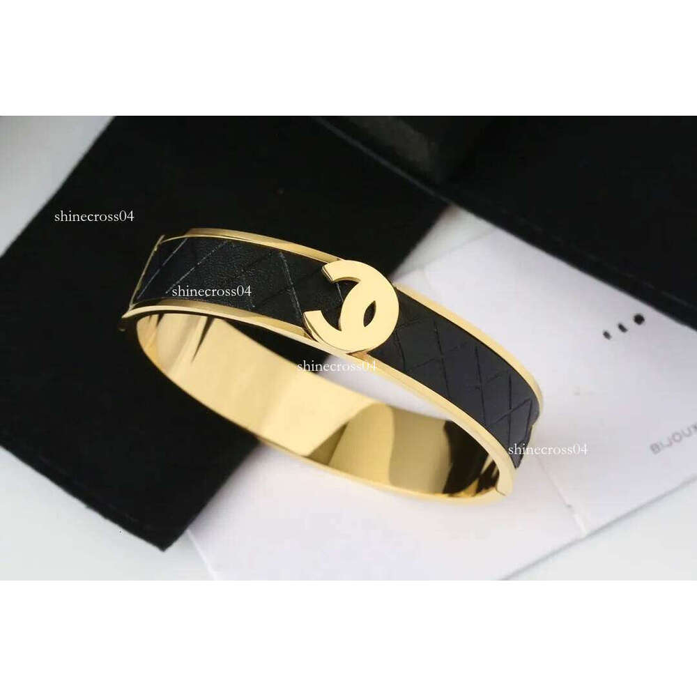 Cc Bracelet Designer Unisex Design Chan Bracelets For Women Stainless Steel Bangle Fashionable Channel Jewelry Gift Stylish Accessory 037