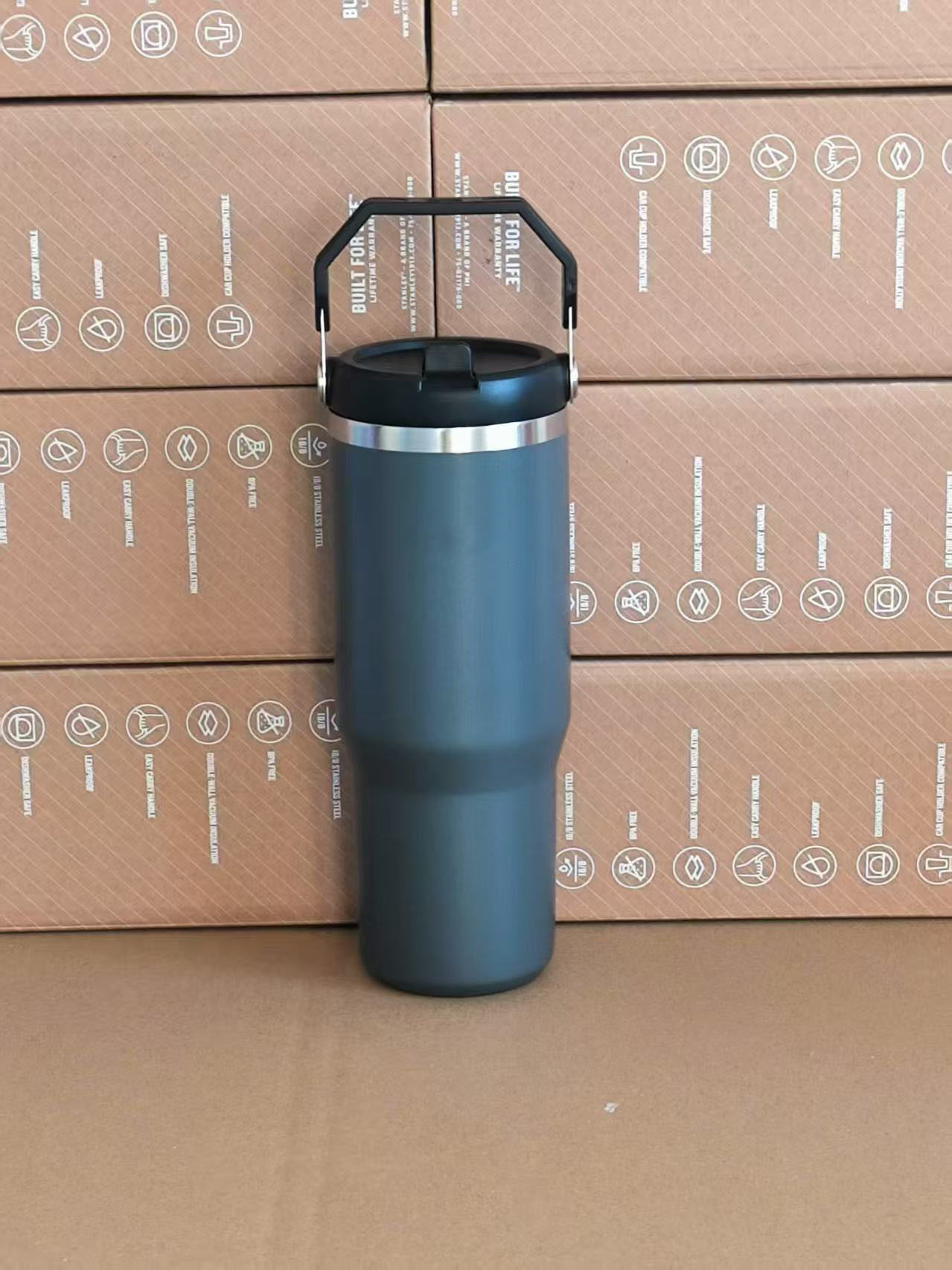 Customize Logo 30oz Reusable Flip Straw Tumblers with Handle Lid Stainless Steel Beer Mug Insulated Travel Coffee Mug for DIY