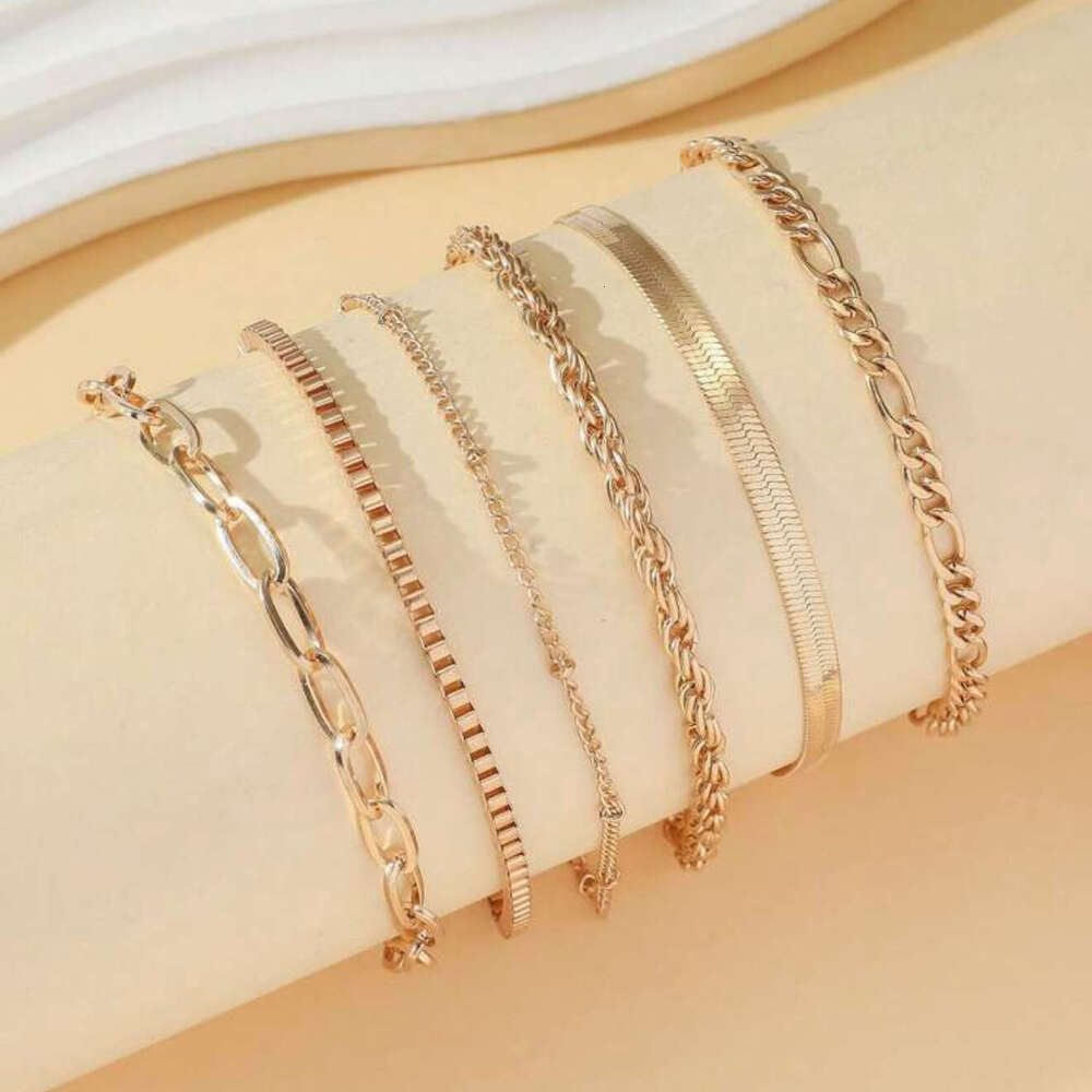 Fashion and minimalist metal chain bracelet set accessories, new alloy combination bracelets, hot selling