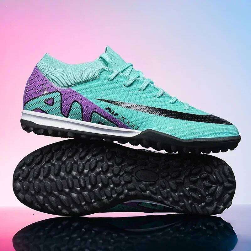 New Men Soccer Shoes Hot-selling Football Boots Mid-top Non-Slip Cleats FG/TF High-quality Match Sneakers Futsal Indoor
