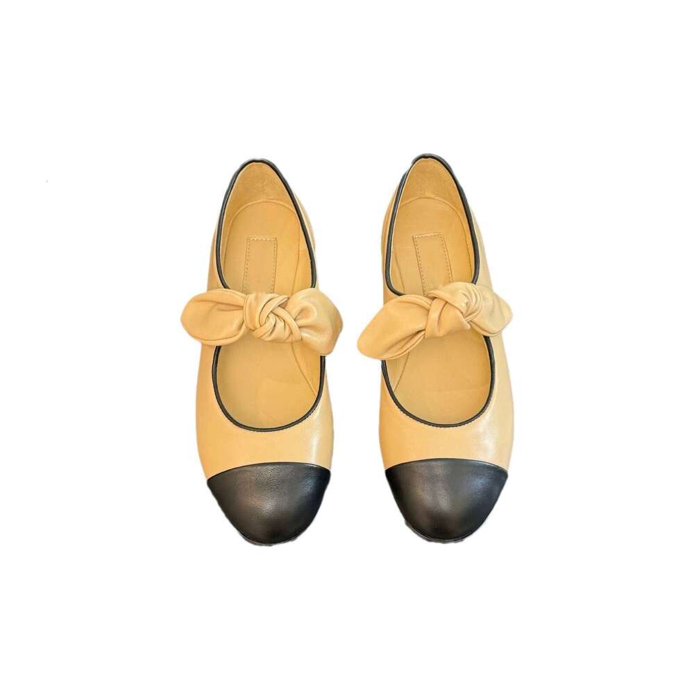 Xiaoxiangfeng butterfly bow contrasting round toe flat 2025 early spring new leather temperament elegant Mary Jane women's shoes