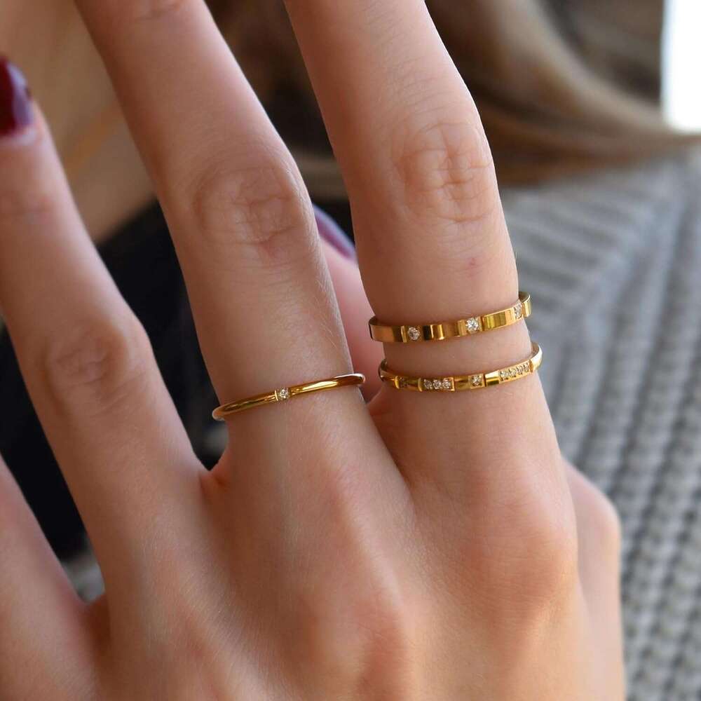 Ladies' non color changing cubic zirconia stackable exquisite 14K gold-plated set, ladies' wedding ring, gold jewelry ring size 6 7 8 9 10
