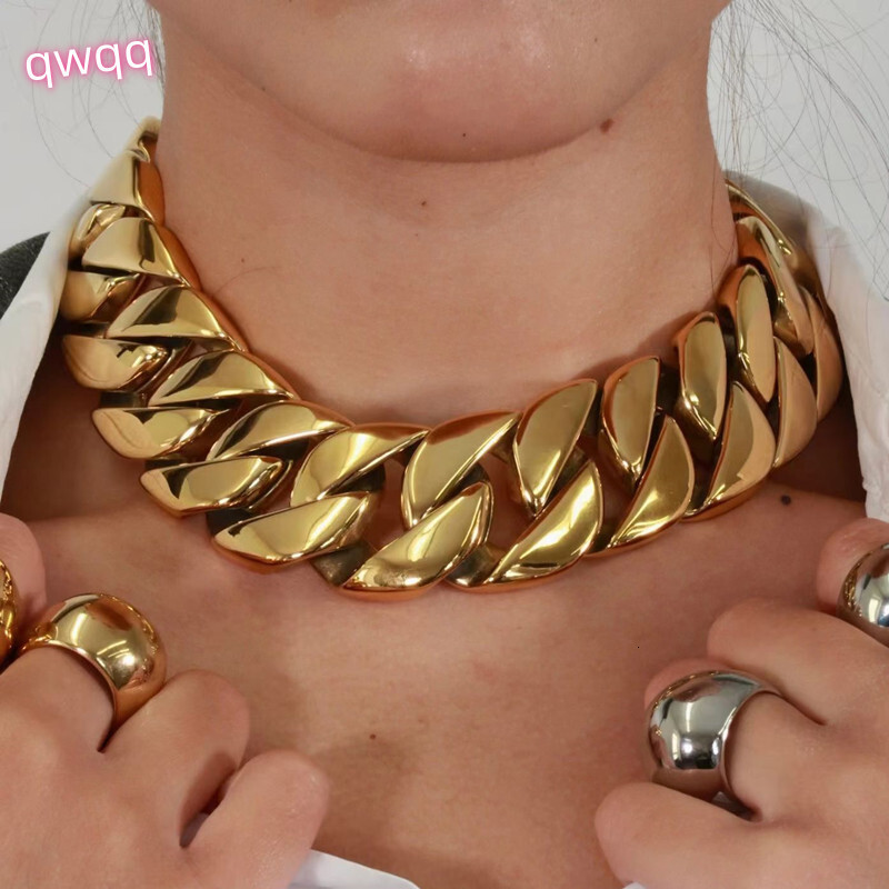 Wholesale Necklaces for Women New Arrival 2025 European Style Jewelry Chunky Gold Cuban Link Chain Choker Necklace for Women