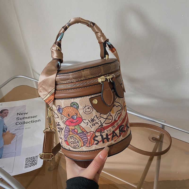 2025 New Outdoor Style Luxury Free Delivery Designer Bag ZR Bucket For Women New Graffiti Rich Cylinder Premium Handheld Women's Crossbody Small 