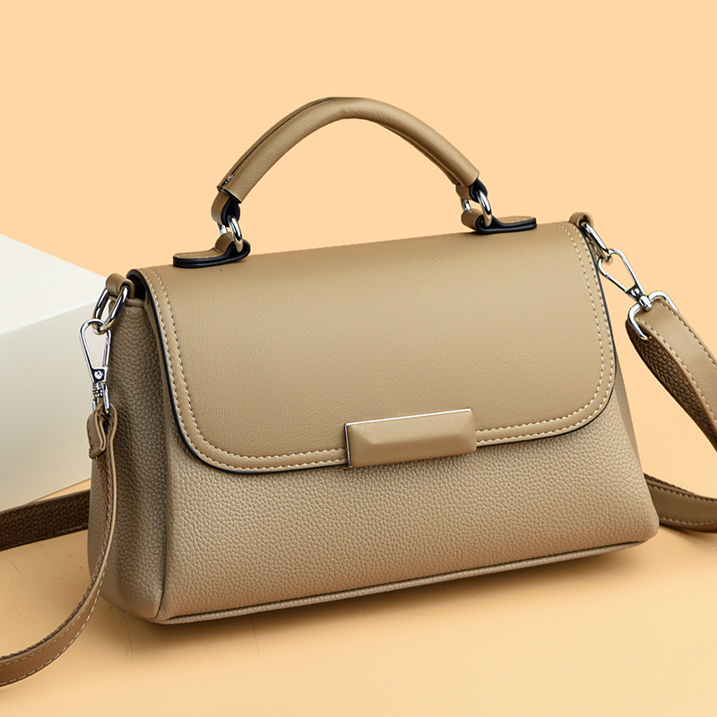 Free Shipping Designer 2025 New Bags For Autumn And Winter High-end Sense Niche Crossbody Fashionable Simple Versatile Handbag Work Commuting Bag