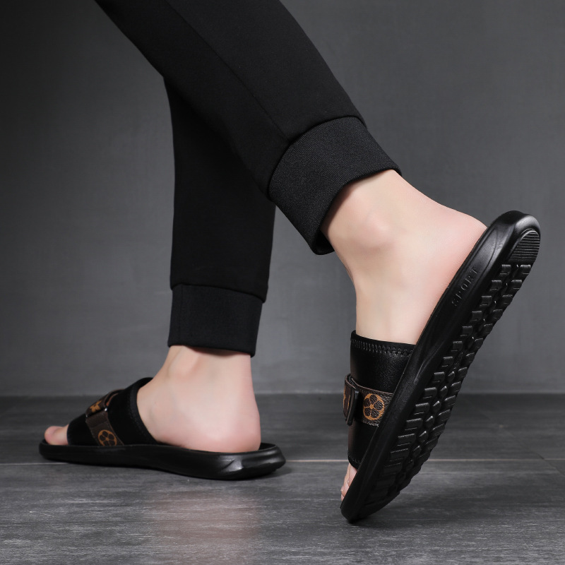 2025 Summer Hot Selling Trendy Men's Women's Indoor Slippers and Outdoor Beach Fashion Sandals Free Shipping