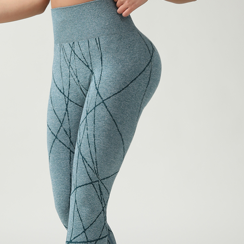 Quick Dry Breathable Yoga Ensemble: Premium Stretchy Hips-Lifting Athleticwear Outfit For Ladies