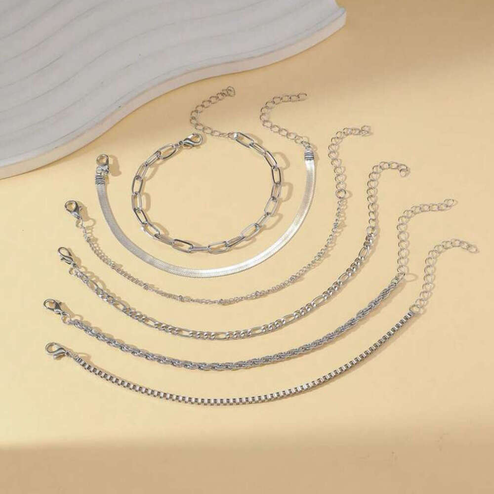 Fashion and minimalist metal chain bracelet set accessories, new alloy combination bracelets, hot selling