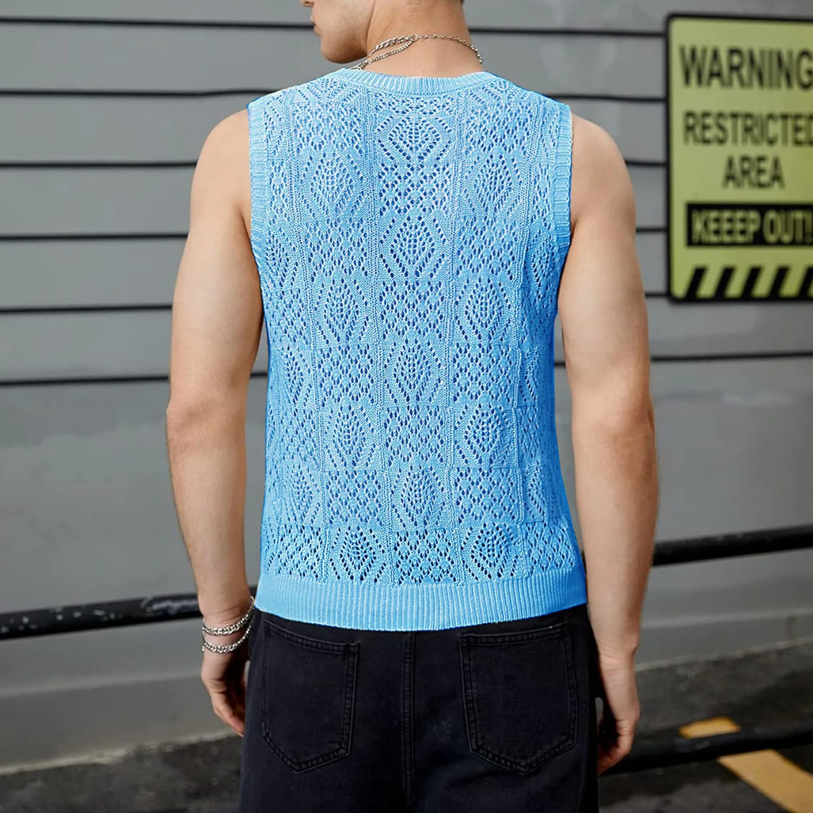 Beach Tops For Men MenS Knitted Hollowed Out Vest Crew Neck Sleeveless Male Clothes With s Camiseta Sin Mangas Hombre 250519CJ