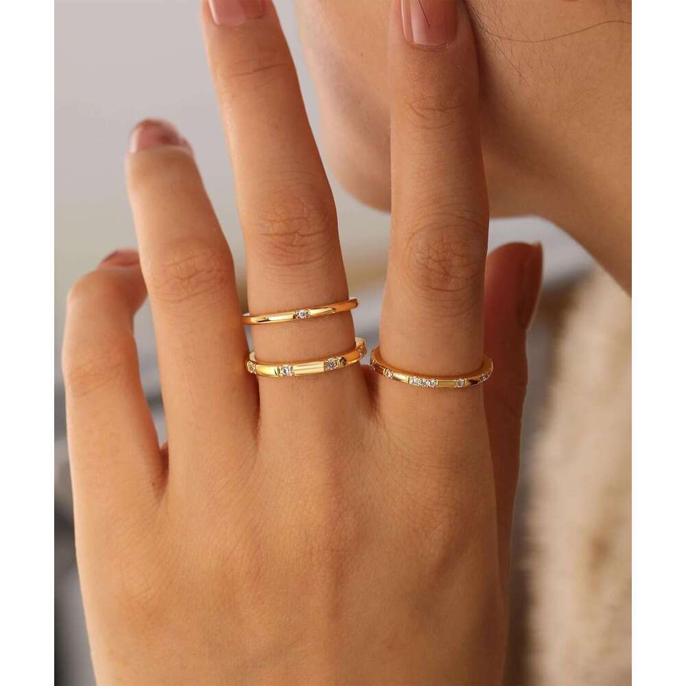 Ladies' non color changing cubic zirconia stackable exquisite 14K gold-plated set, ladies' wedding ring, gold jewelry ring size 6 7 8 9 10