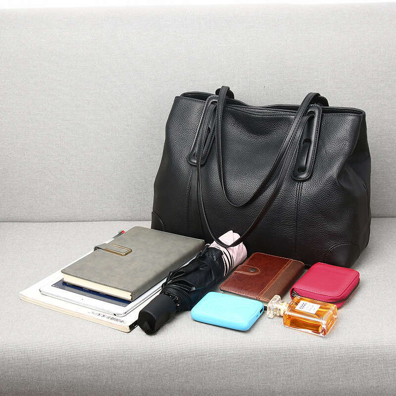 Tote Bag Genuine Leather Handbag Women New Fashionable Large Capacity Tote For Women S Commuting Fashion Soft Cowhide Shoulder Bag Messenger Bag