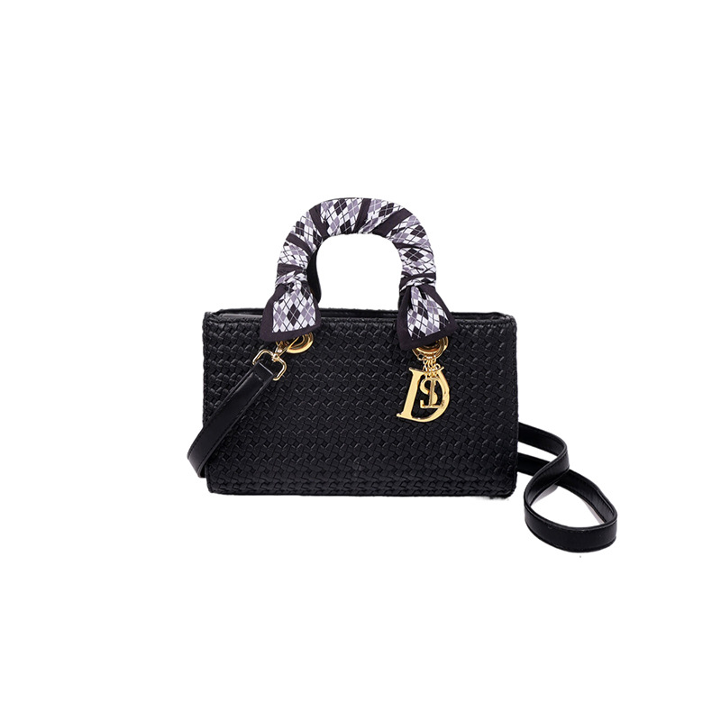 new hot free shipping designer shoulder bags 2025 Spring New Fashionable Knitting Crossbody Artwork Bag for woman There are big and small ones