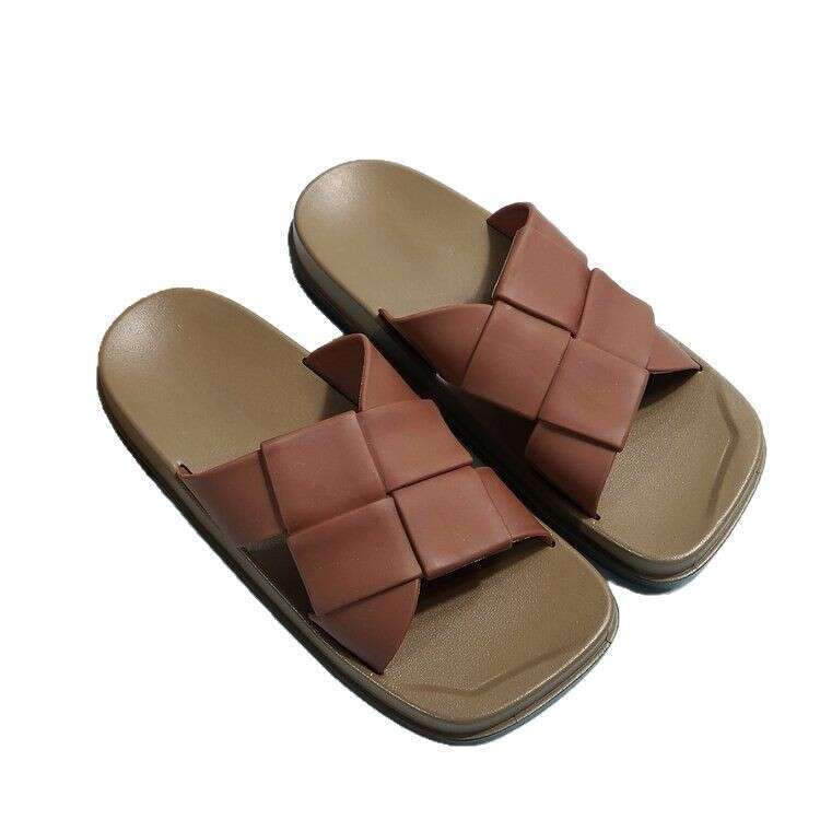 Slippers Women's Shoes Fashionable Square Toe Sandals For Summer Outdoor Wear 2025 New French Roman Soft Soled Sandals Outdoor Casual Designer Sa