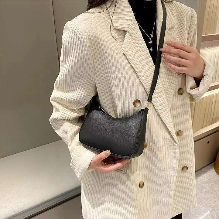DHGadgets New Fashion Style Women's Simple and Fresh Shoulder Bag Solid Color Handbag