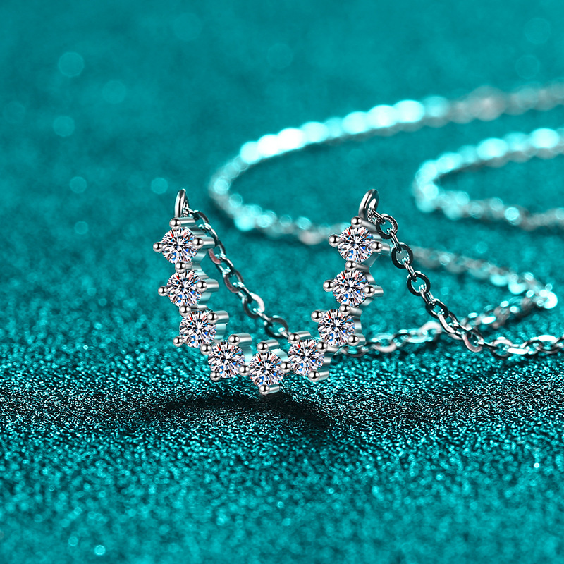 S925 Sterling Silver U-Shape Moissanite Necklace, Simple and Elegant Pendant for Women, Perfect Gift for Valentine's Day and Special Occasions