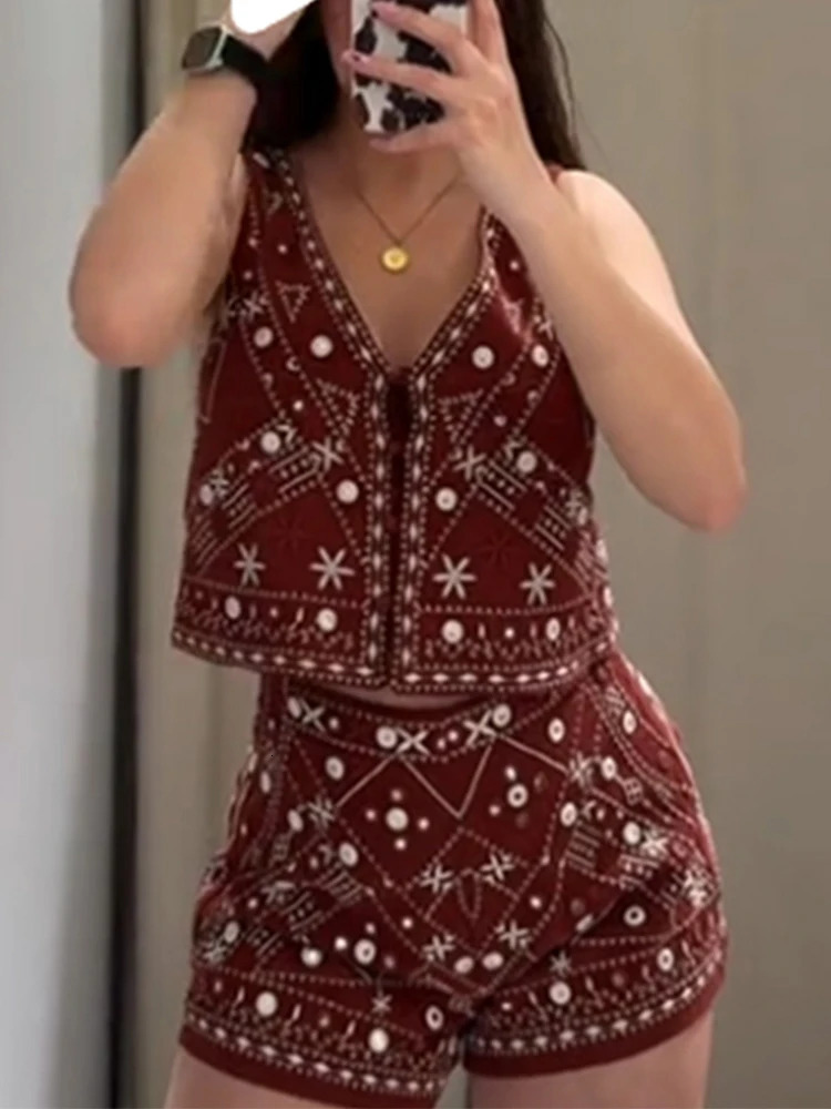 Embroidery Shorts Set Women 2 Pieces Red V Neck Sleeveless Vest Loose Female Two Street Outfit 250522