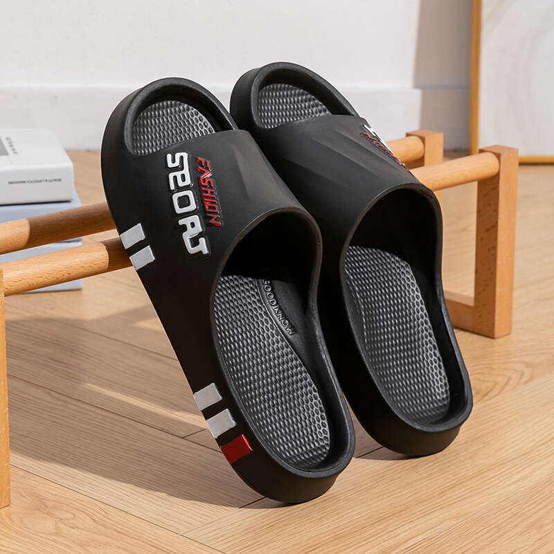 Men's Slippers For Summer 2025 Suitable For Outdoor Wear And Household Use With Thick Soles And Anti Slip Design. Designer Sandals For Men And Wo