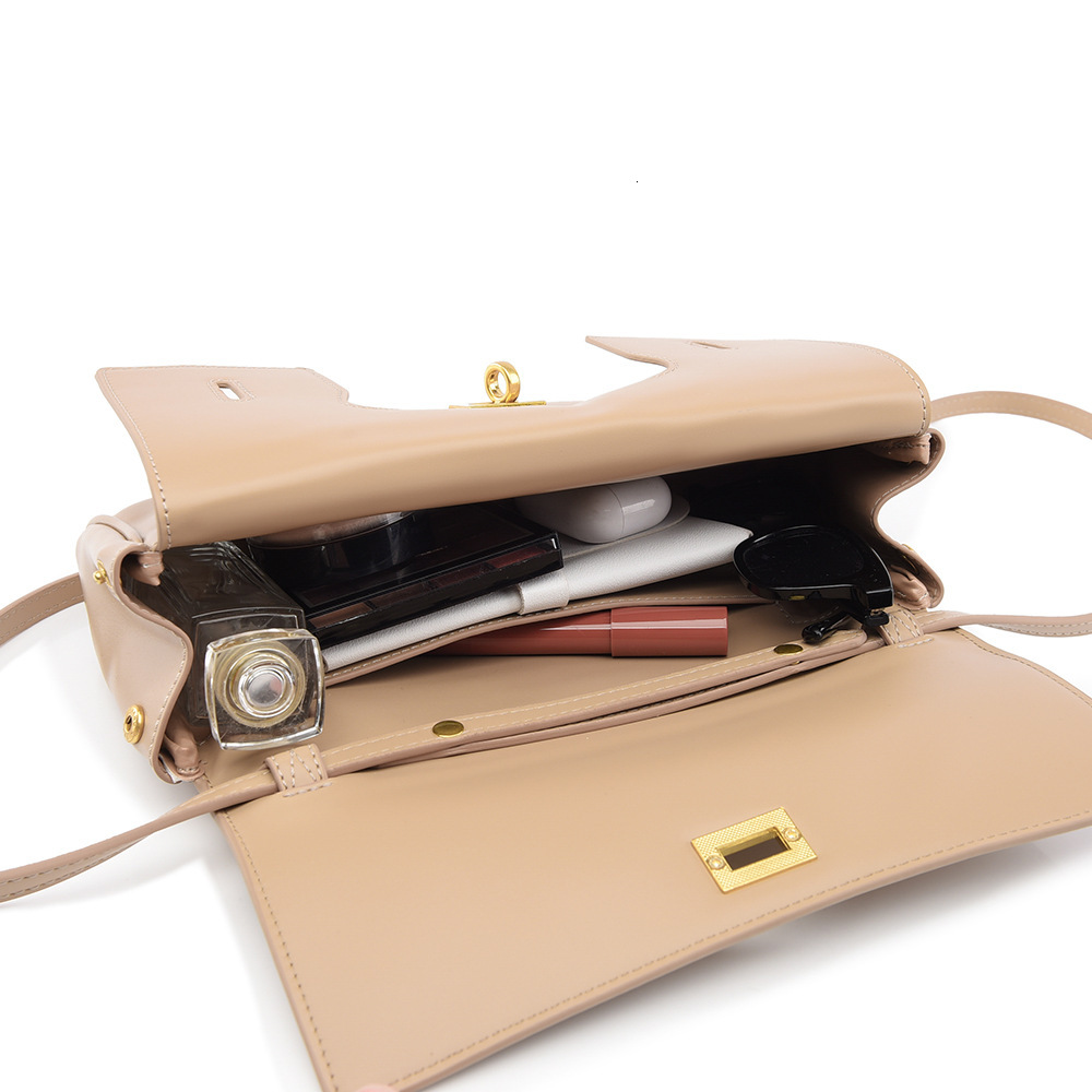 Free Shipping Designer Bag Hand-held Bag 2025 New Womens Bag Stylish And Atmospheric Design Crossbody Bag Work Commuting Shoulder Bag