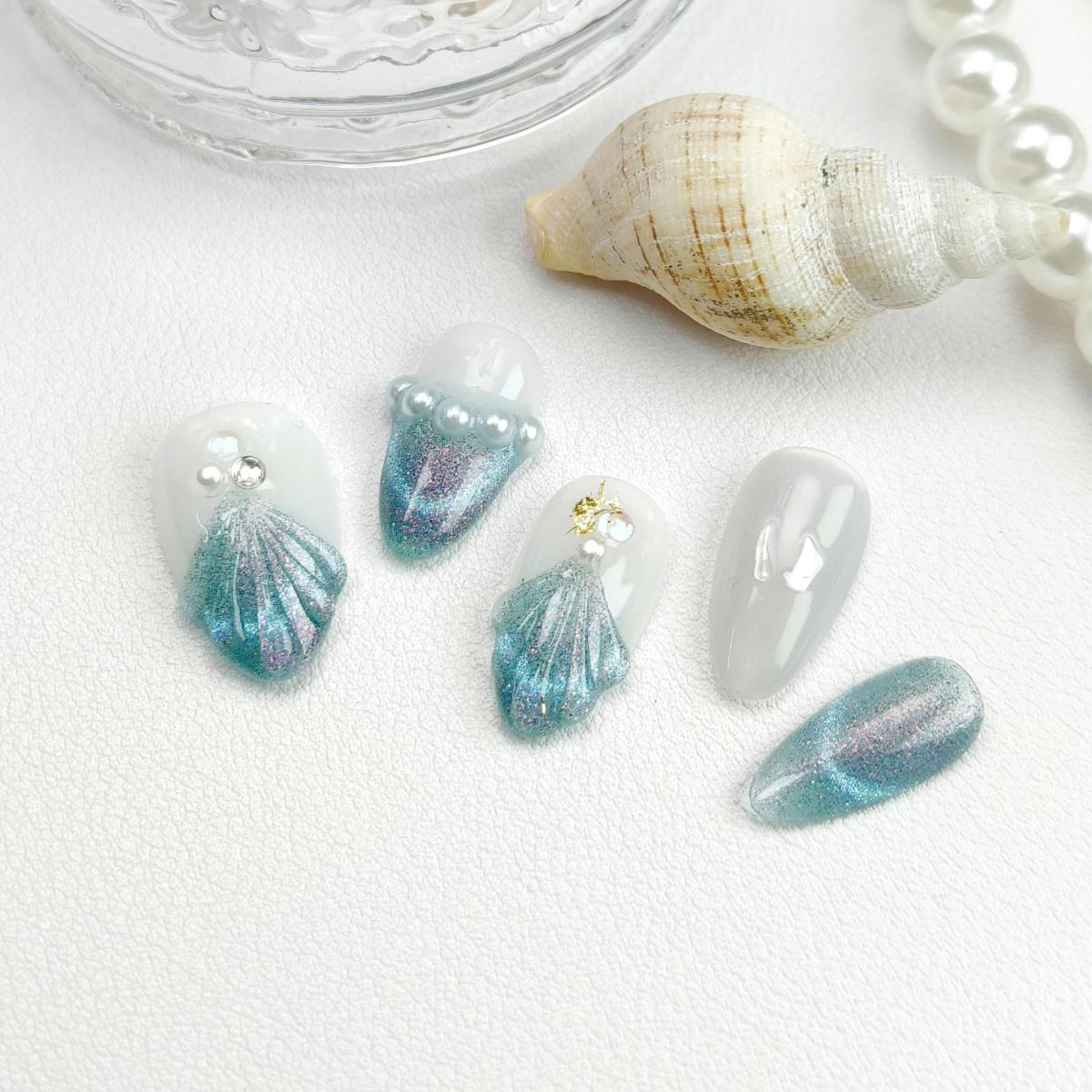 10pcs Mermaid Handmade Press-on nail Short Almond Nails Bundle 3D Hand drawn Sweet Pearl Cat Eye Finished nail stickers Free storage box jelly glue na