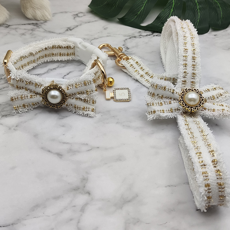 Luxury Princess Style Dog Collar and Leash Set, Unique Soft Handmade Dog Princess Collar with Luxury Bow Exquisite Charm Gold Metal Buckle for Pet Dog