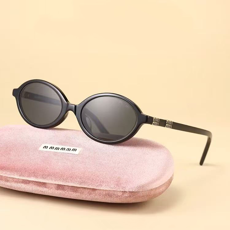 Designer Sunglasses for Women Men Luxury Classic Fashion Outdoor Driving Beach UV Protection UV400 with Original Box ok good nice 66