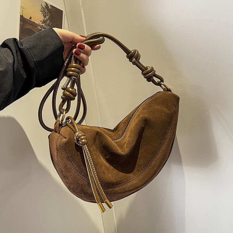 Autumn And Winter Super Popular Niche Suede For Women New Versatile Crossbody Bag, Single Shoulder Armpit Dumpling Bag B5