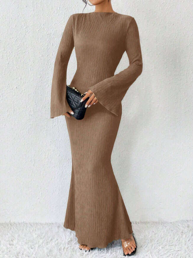 Halter Whit Maxi Dresses New Autumn And Winter Style Women S Fashionable Round Neck Long Sleeved Slim Fit Hip Hugging Dress Prom Sexy Dress